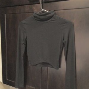 Design Lab Women’s  Crop Turtleneck